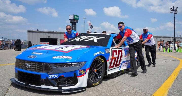 Ryan Preece earns 2nd career pole position in hunt for NASCAR playoff spot at Richmond
