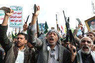 Ataque aéreo israelí mata al primer ministro rebelde hutí en la capital de Yemen