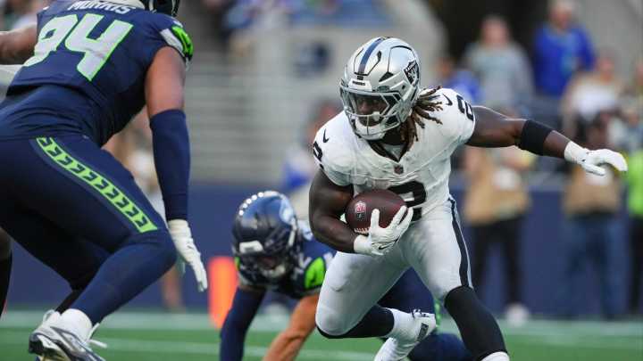 Top NFL rookie baffles fans with horrific debut after first