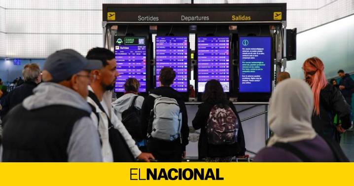 La lluvia obliga a cancelar una cuarentena de vuelos en el aeropuerto de El Prat