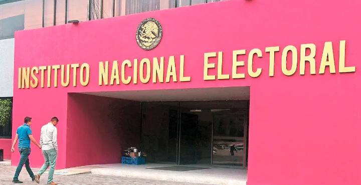 INE entrega constancias de mayoría a 45 personas juzgadoras de Distrito y magistraturas de Circuito