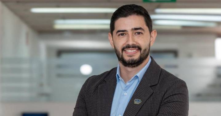 "Hay que volver a acercarnos a los microempresarios": asegura secretario de TIC y Competitividad de Manizales
