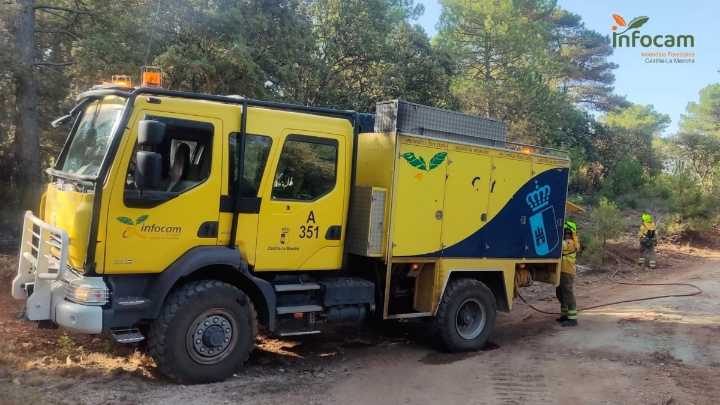 Extinguido el incendio forestal de Alcadozo