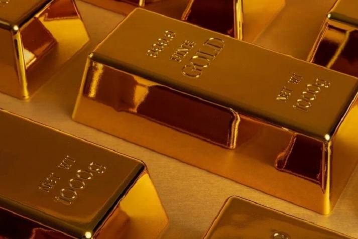 Oro camino a caída semanal