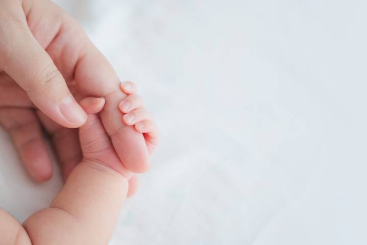 Dear Annie: I want to gift pregnant friend my baby items, but no one knows if the child will survive