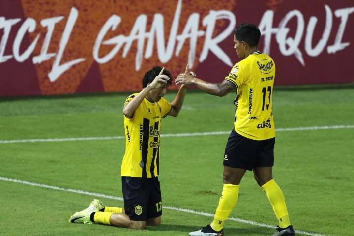 4-0. Real España avanza a cuartos de final
