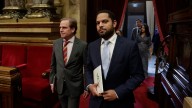 Vox quiere vetar la rotulación en árabe en los comercios de Cataluña