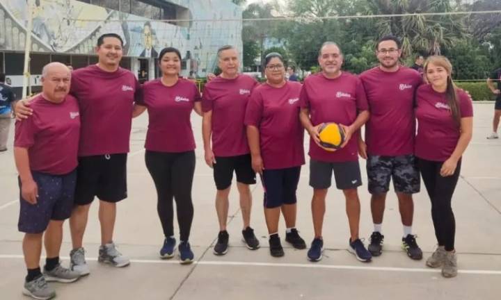 Avanza súper líder a las semifinales de Voleibol miércoles, 13 de agosto de 2025