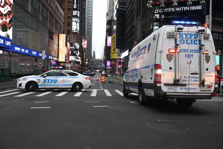 Three wounded in Times Square shooting; suspected gunman, 17, in custody