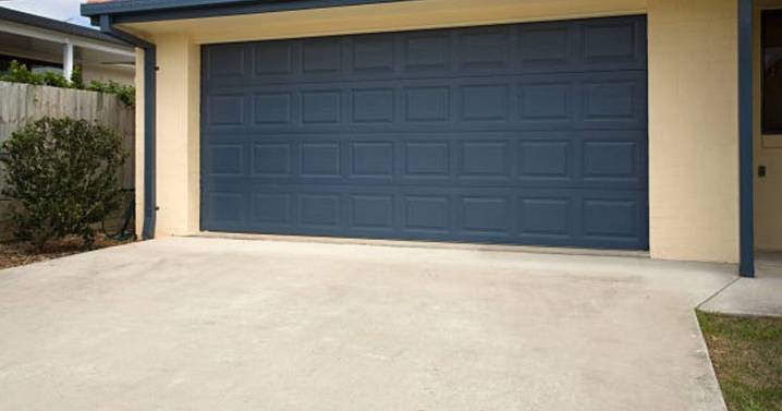 All drivers warned to park car in garage over epidemic sweeping the UK