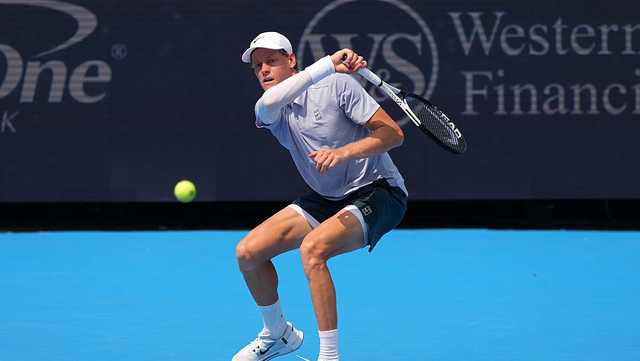World No. 1 Jannik Sinner advances to Cincinnati Open semis in dominant fashion