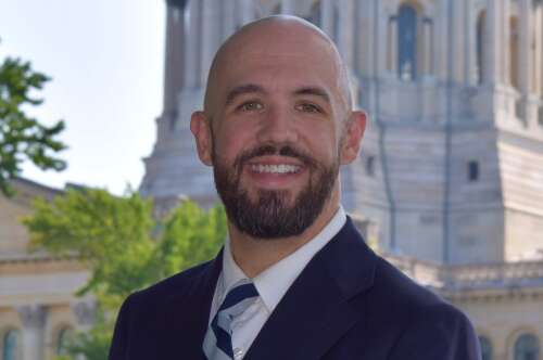 Former Elgin school board member running for state Senate