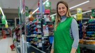 Working-class woman longs to be taken awkwardly by man with smooth middle