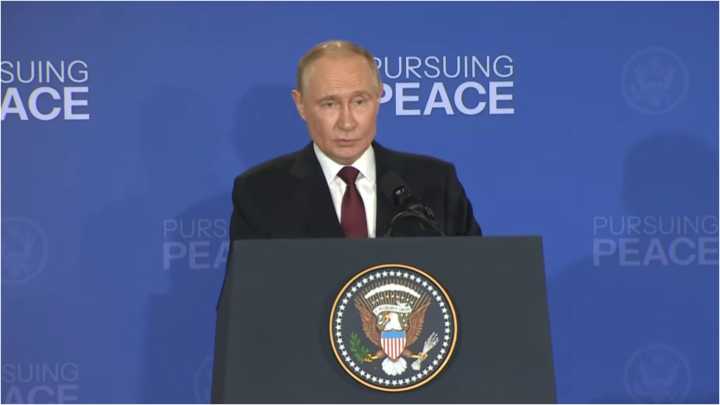 Putin tras cumbre con Trump: Esperamos que Kiev no entorpezca el proceso de paz con provocaciones