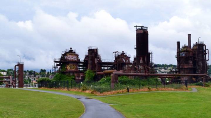 Curley urges protesters to disregard Gas Works Park concert