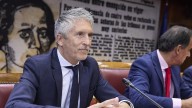 Marlaska acusa al PP de hacer un uso "partidista" de los incendios y de tener la realidad "distorsionada"