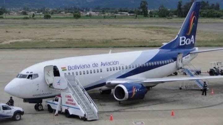 Así fue la emergencia que obligó a un avión que iba de Bolivia a Miami a aterrizar en Barranquilla: un pasajero murió