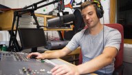 Christian Radio Station Threatens To Play 'Good, Good Father' On Repeat Until Pledge Drive Goal Is Met