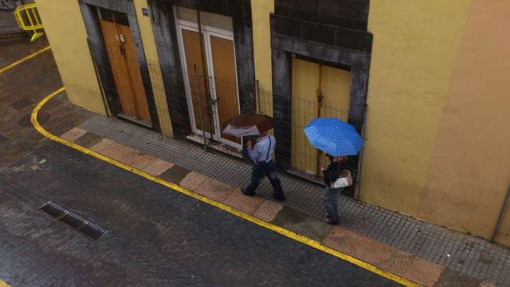 El Meteocat pone a media Cataluña en alerta por lluvias, mientras las temperaturas caen en picado