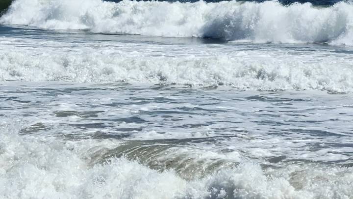 Hampton Beach drowning: Teen dies after being pulled from surf