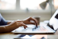 New research reveals how university students are really using AI