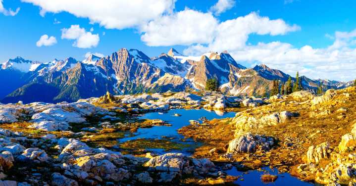 America's "Mini Patagonia" Wows With Towering Glaciers, Craggy Peaks, And More