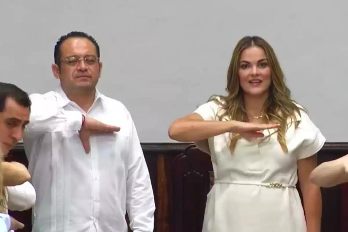 Cecilia Patrón entrega su primer informe de gobierno al Cabildo meridano