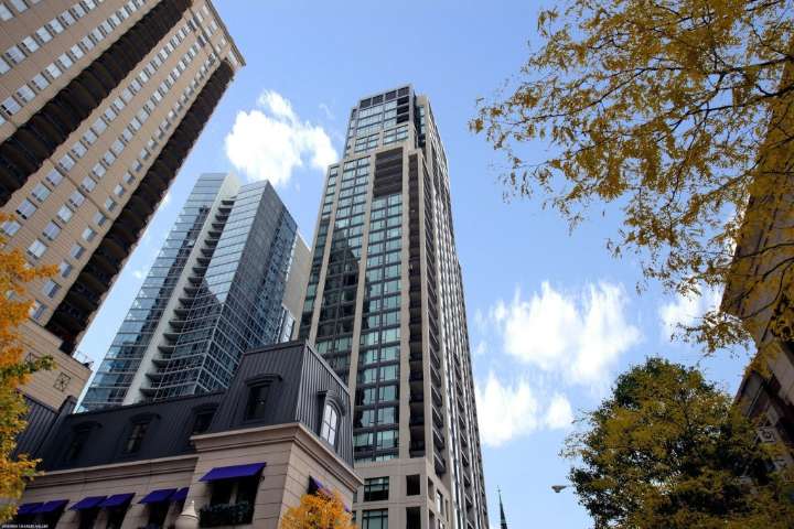 Patrick Kane sells Near North Side condo for $6.4M