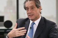 Extitular del BCRA advierte que "la deuda aumentó más de US$ 100.000 millones con Milei"
