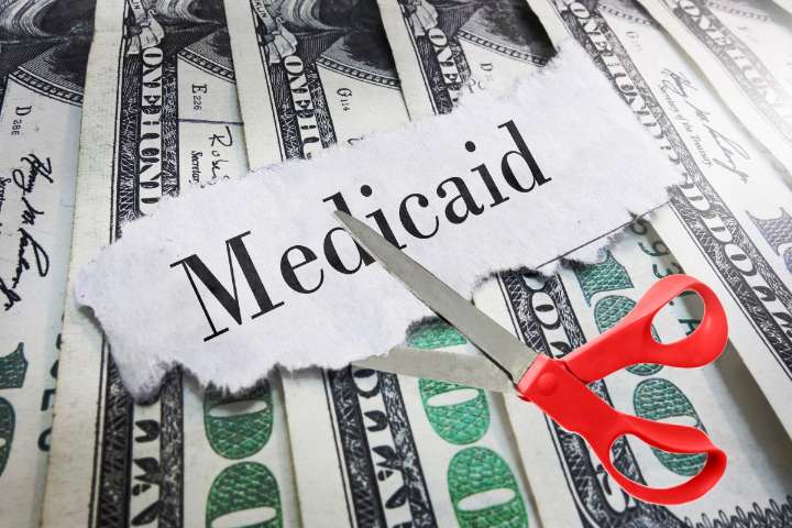 6 formas en que los recortes a Medicaid podrían afectarte