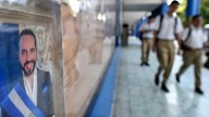 Qué busca el Gobierno de El Salvador con su nuevo "código de conducta" para las escuelas que incluye mantener el pelo ordenado y llevar el uniforme limpio