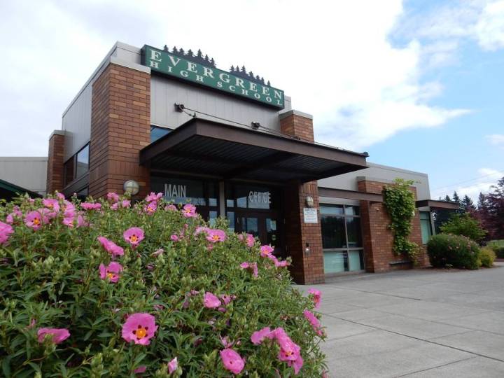 Evergreen SD support staff union will hold strike vote Thursday after mediations faulter