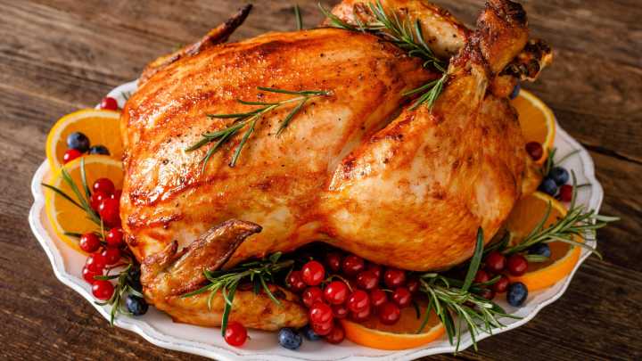 Can you reheat cooked chicken?