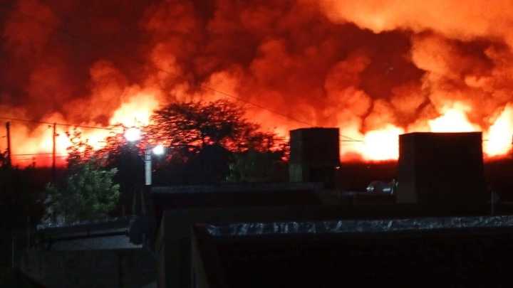 Incendios en Jujuy: brigadistas y bomberos combaten el fuego en distintos frentes