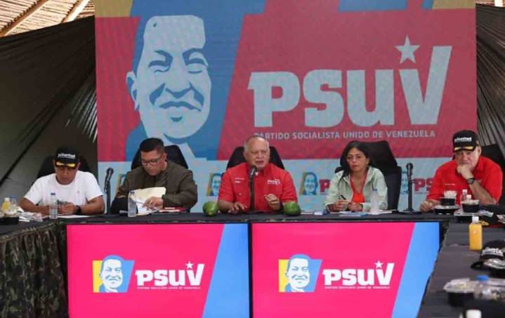 PSUV revisa tareas de cara a su congreso nacional