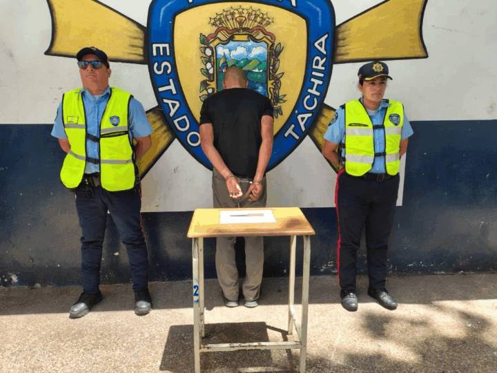 Detenido sujeto por violencia de género en el centro de la ciudad