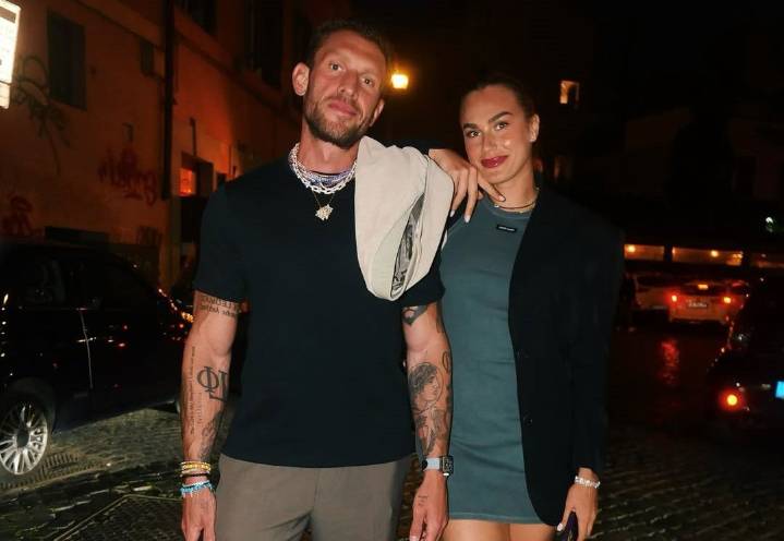Aryna Sabalenka Puts Boyfriend on Notice After Viral Marriage Proposal at US Open Aryna Sabalenka sends a subtle message to her boyfriend as she reacts to a beautiful on-court moment during her match 