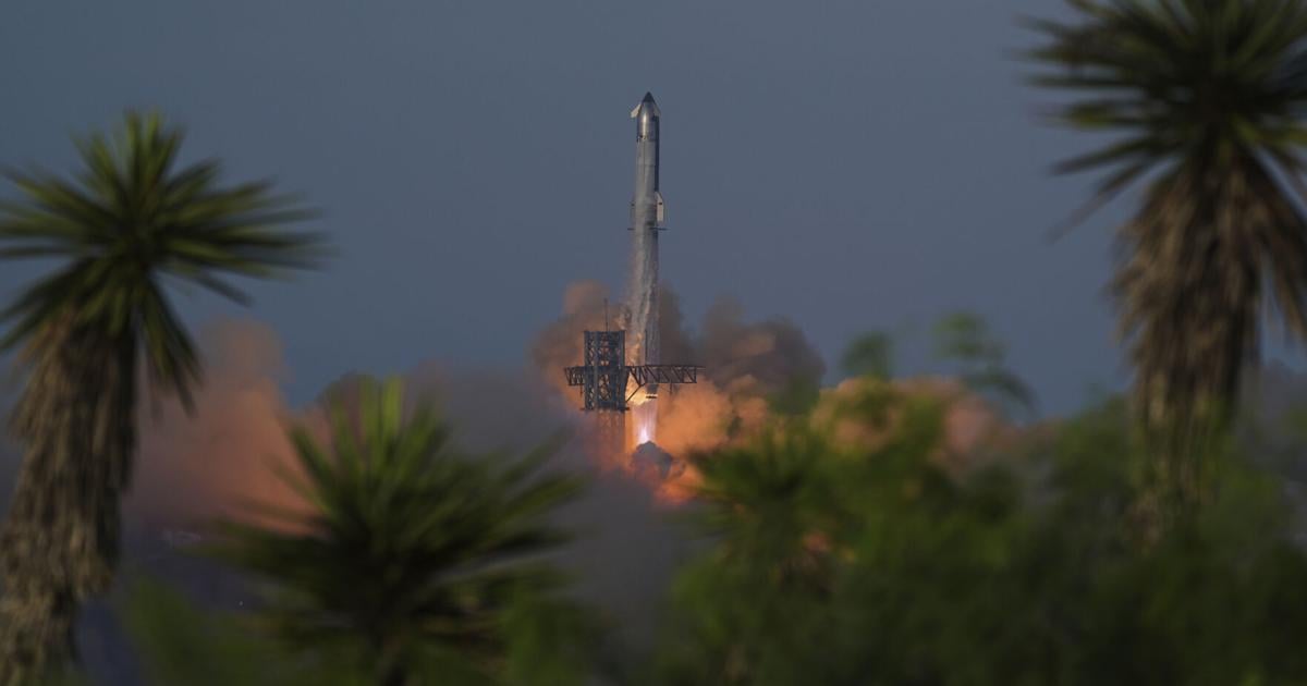 Lanzamiento de SpaceX despliega 8 satélites simulados y cae en el océano Índico