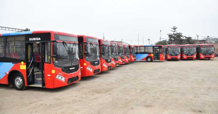 Empresa de transporte víctima de extorsión presentó nueva flota: 50 buses nuevos saldrán a las calles