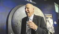 Jim Lovell, Apollo 13 astronaut, dies at 97