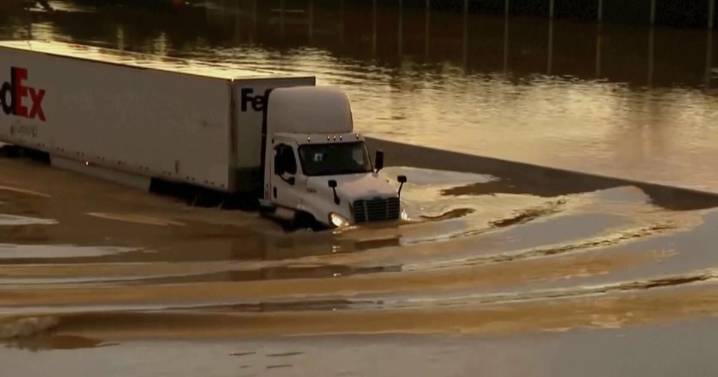 Parents and child killed when tree falls on car amid heavy rain, flooding in Tennessee