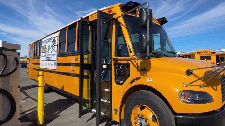 Fremont Unified now features Vehicle-to-Grid school buses – NBC Bay Area