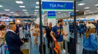 CUIDADO, inmigrantes | La nueva modalidad que usarán los aeropuertos de EE.UU. para verificar los datos de viajeros