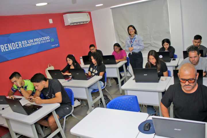 Clases de inglés de Cevamar fomentan la excelencia y la comprensión cultural