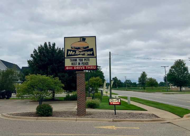 Founder of West Michigan’s Mr. Burger dies at 90