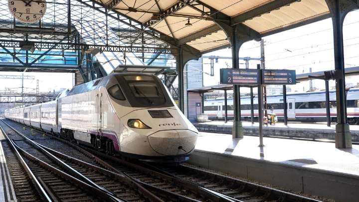 Renfe refuerza con más de 10.000 plazas los trenes entre Huesca y Zaragoza durante San Lorenzo