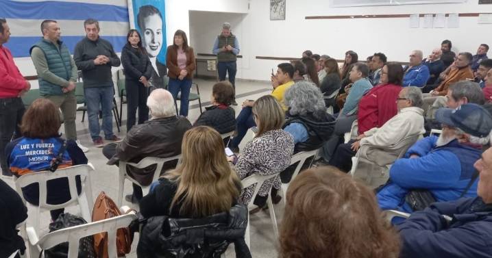 "Gato" Fernández en campaña: “San Luis necesita legisladores que la defiendan del ajuste”