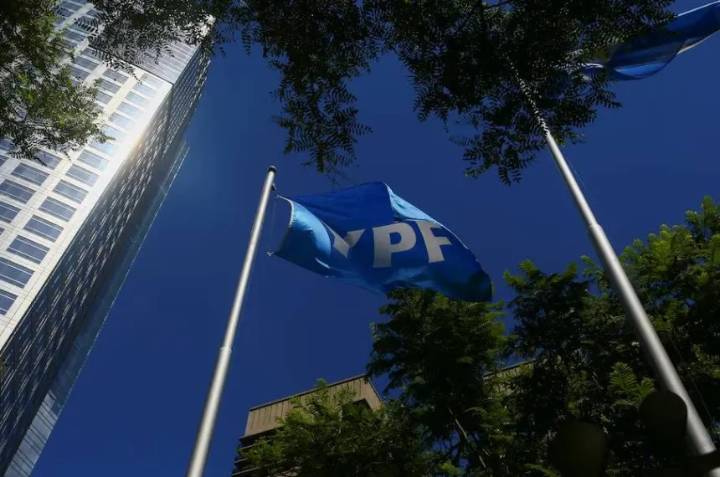 Argentina consiguió otro fallo favorable en la demanda por la expropiación de YPF