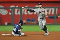 Royals miss too many opportunities in 5