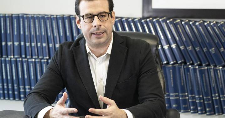 Junta fiscal continuará aprobando contratos y transferencias de fondos